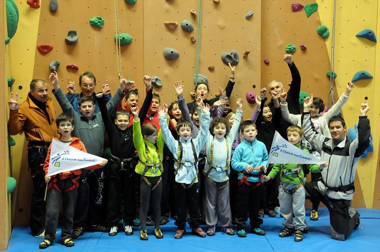 Tous aux pieds des murs ce matin ! Escalade en salle !