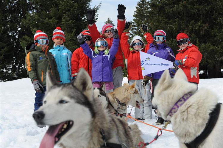 Rencontre avec les huskies pour une super journée en traîneau!