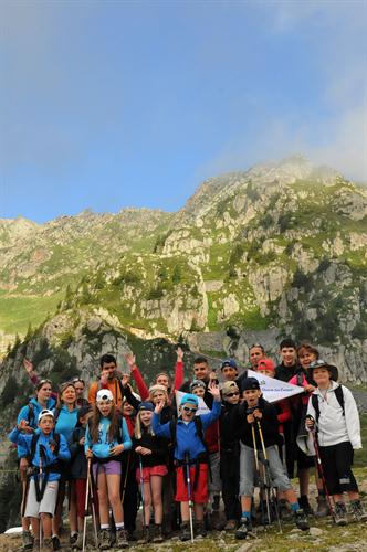 Juste avant le départ, une petite photo de groupe sous la brume fuyante !