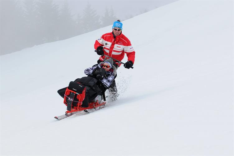 Départ en fanfare dés notre arrivée en haut des pistes ! (Yoyo et Clémence)