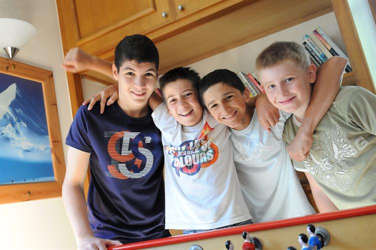 Au baby-foot, un quatuor d