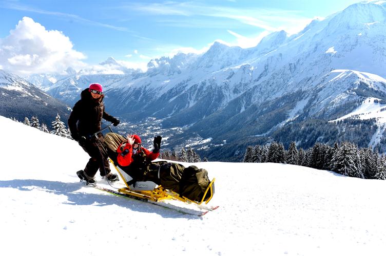 Le ciel est bleu et la neige est blanche, jusque ici tout va bien.