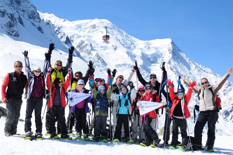 Au pied du Mont-blanc, réunion tous bras en l
