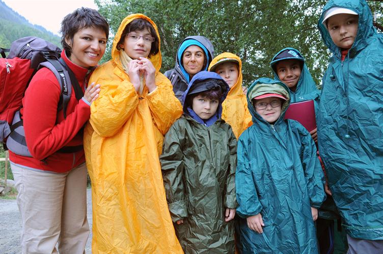 Oh, les jolies capes de pluie!