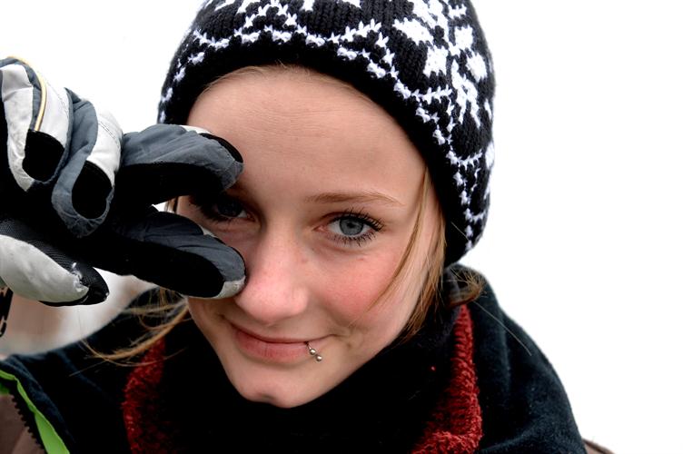 Pas de photos s’il vous plaît, je suis ici incognito ! (Emmanuelle)