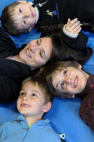 Au tapis, réunion en tête à tête à tête à tête :)) (Paul , Léni, Léo et Frédérique)