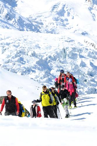 Top départ ! Emmenés par Mathieu notre guide, nous entamons notre rando !