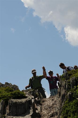 Sur fond de grand ciel bleu, nous vivons notre exploit !