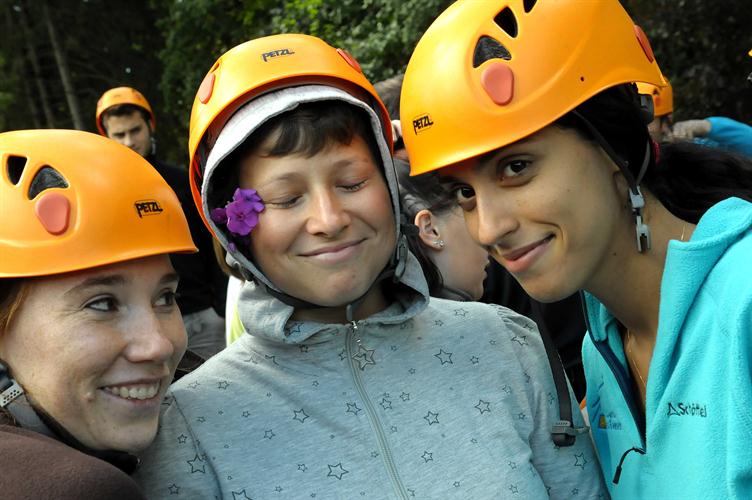 3 belles accrobranchées, prètes à faire chauffer les poulies: Marie, Pauline et Lynda !