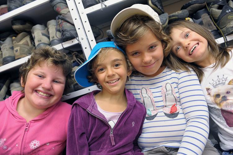 Quatre filles trop jolies prêtes aux exploits!