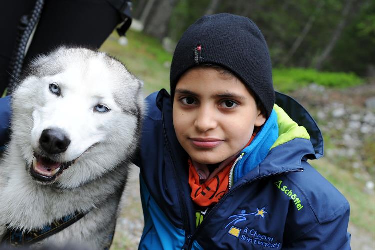 Akram a trouvé un nouvel ami!