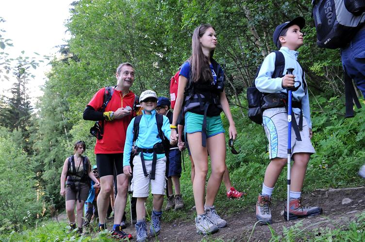 Sentier escarpé et pafois glissant ! Nous ne sommes pas là en touristes !