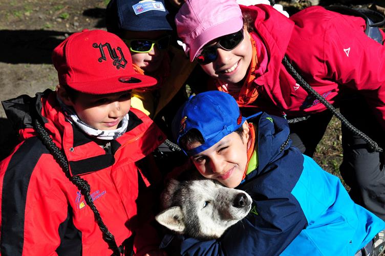 Symbiose totale entre les équipiers et leur chien ! (Elias, Yann, Lucas et Elena)