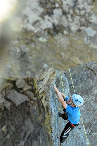 Jordan, tel les plus agiles alpnistes, dans du 7c (au moins !)