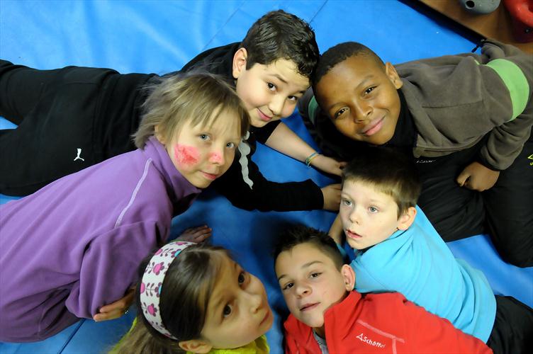 Repos circulaire et coloré ! (Capucine, Laurine, Filippo, Paul, Benjamin et Lucas)