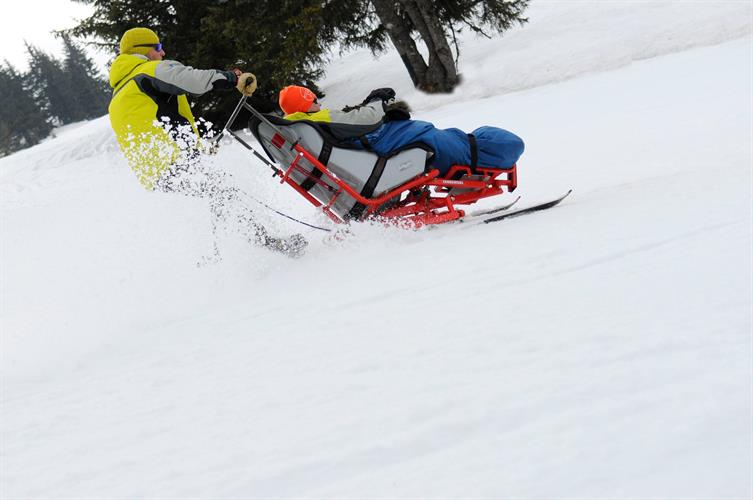 Courbes fluides et gerbes de neige tout au long de la journée !