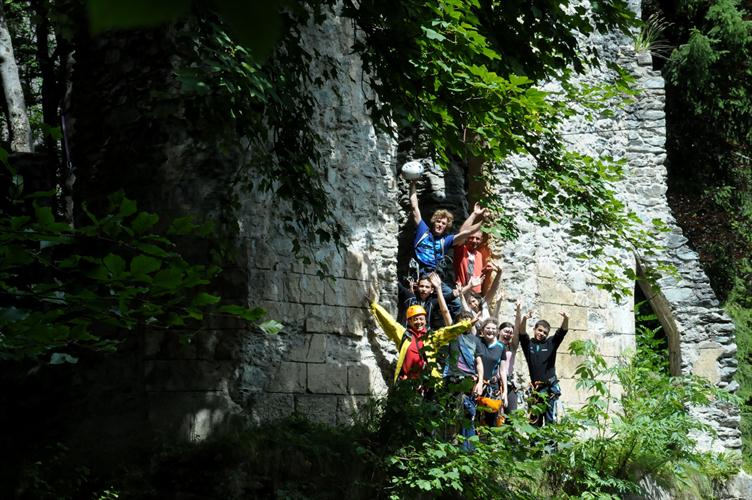 Petite photo euphorique du 1er groupe juste au dessus du lac !