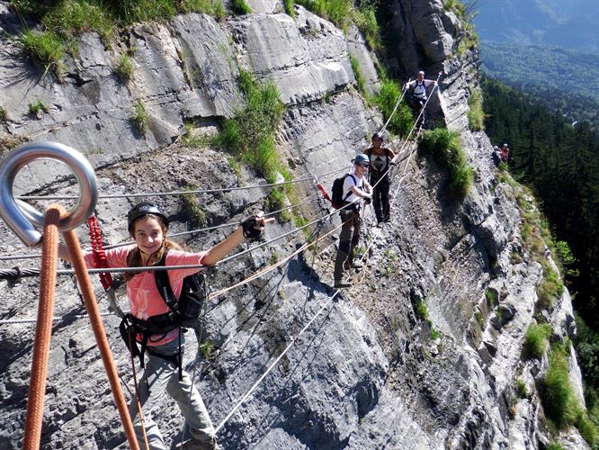 Du côté de Passy, la cordée de Serge dans les airs ! (Louise, Hugo et Alihan)
