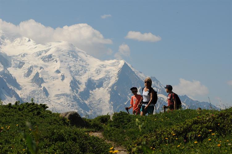 En déjà haute altitude, nous poursuivons notre course !