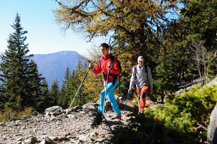 On commence à apercevoir les montagnes!