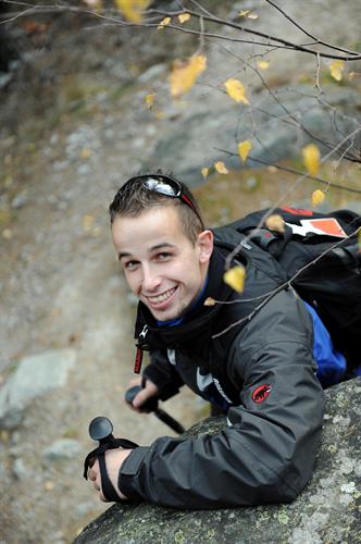 Tout en tonicité et jovialité, le sportif Kévin !