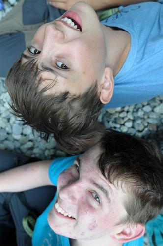 Deux potes en prise de têtes :)) Benoit et Charles !