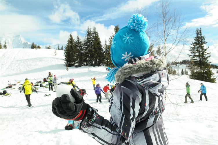 15h ! Début de la grande pause et de la bataille de boules de neige !
