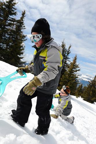 Pour pouvoir descendes en luge, il faut d