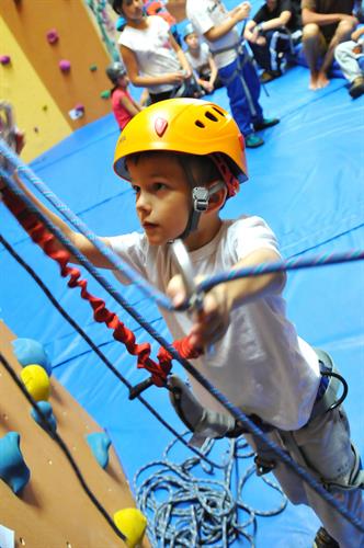Au maniement des longes de rappel, Raphaël !