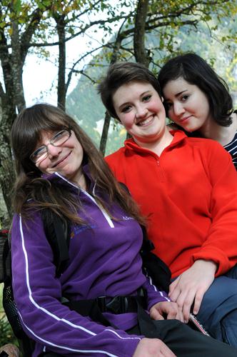 3 belles des montagnes à la pause photo: Mélanie, Nolwenn et Somia !