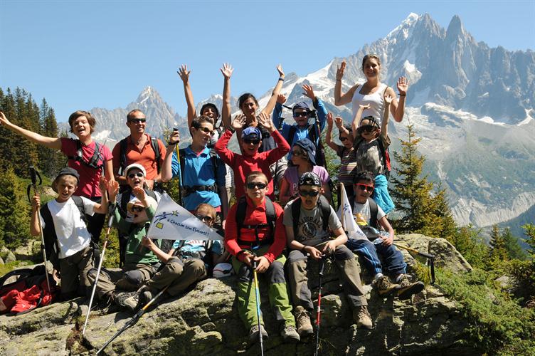 Une petit ephoto de groupe après un bon pique-nique!