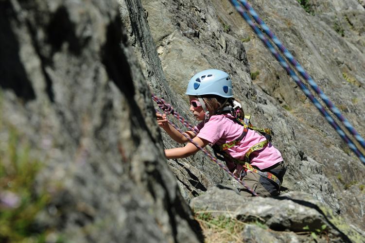 La petite Eva qui monte, qui monte...