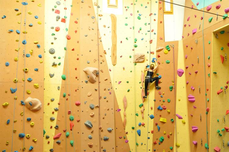 Céline fait le mur !