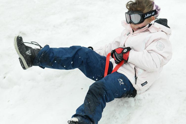 Léa dans la descente version "Piste noire" !