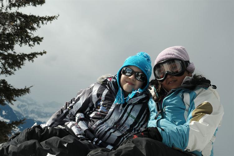Chanella et Fatim, baignées de soleil à l