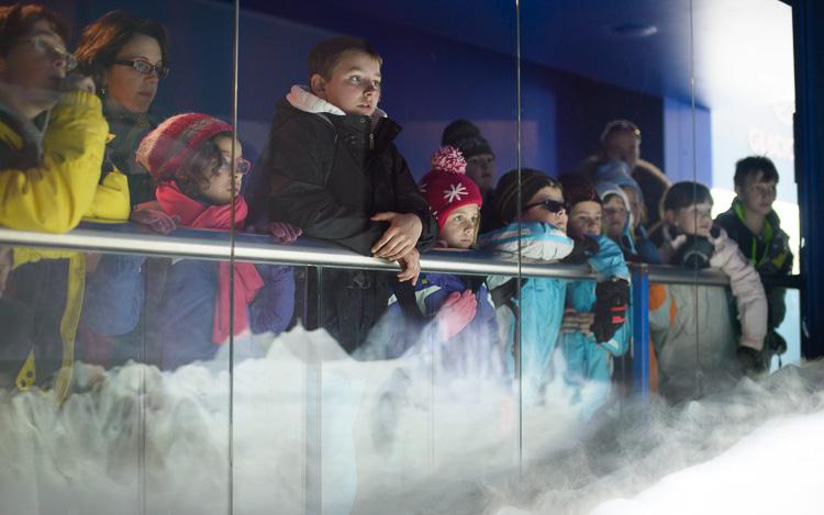 Captivante petite animation au musée de la glace