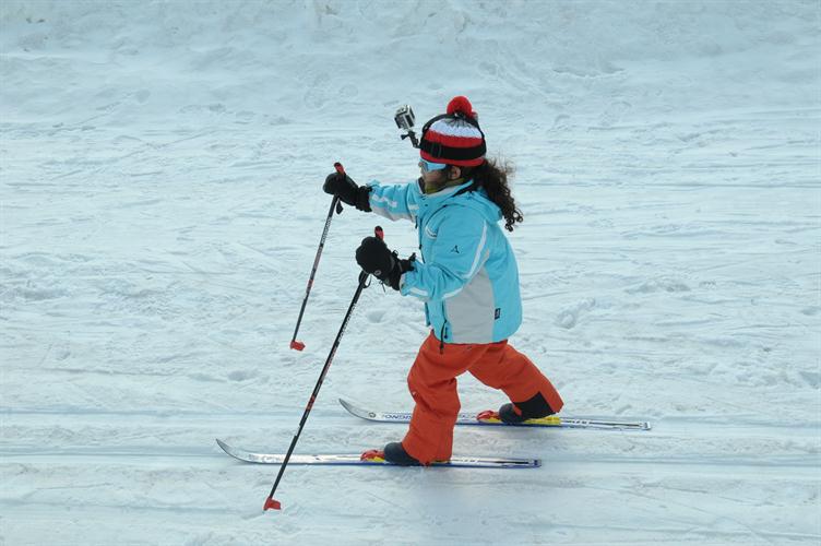 Petite championne surmontée d