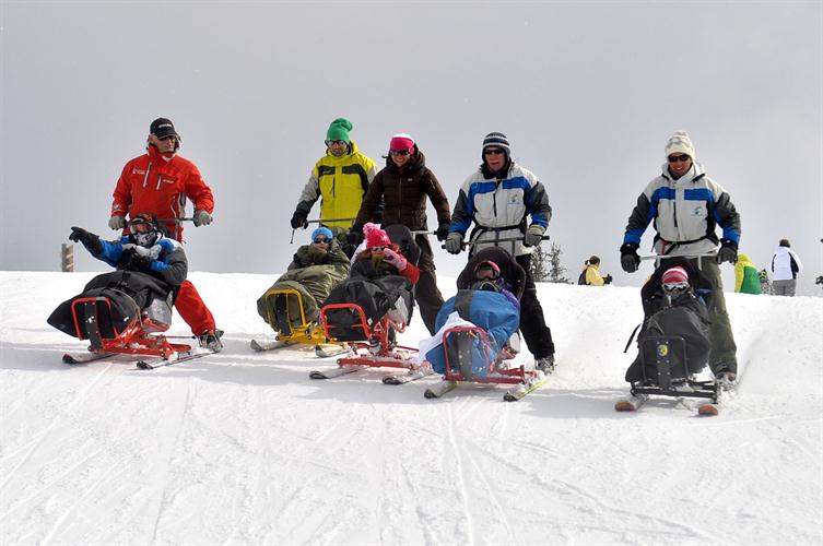 Horde de motards des neiges !