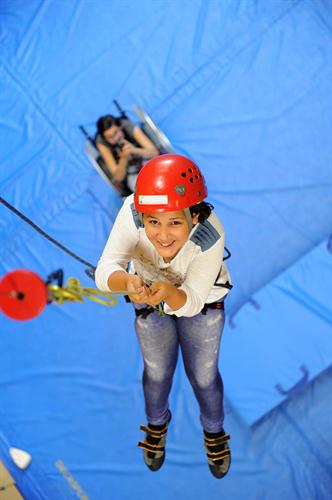 Laura arrive pour le dernier rappel.