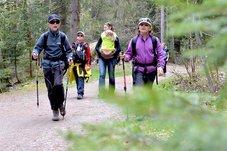 Tu vois Maeva, pour marcher en montagne il fait mettre un pied devant l’autre et recommencer ! (Médéric)