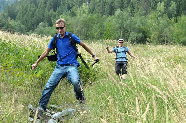 Accélération ! Descente technique et rigolarde pour Quentin et Greg !