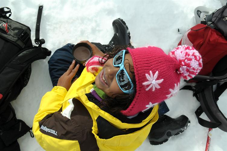Au sol, le joyeux sourire de Mileina !