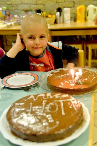 JOYEUX ANNIVERSSAIRE ELIOTT :0))))))))