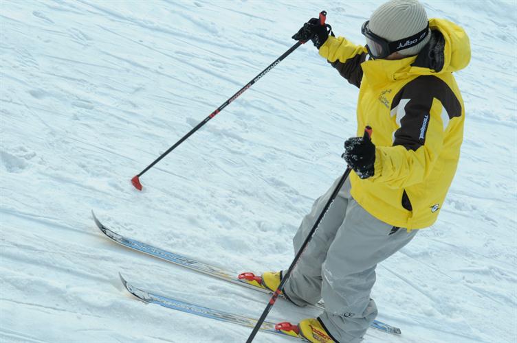 Antoine, jouant de sa technique parfaite pour terminer sa course dans les meilleurs délais !