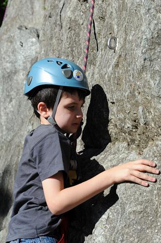 De son côté, Théo est en pleine concentration...