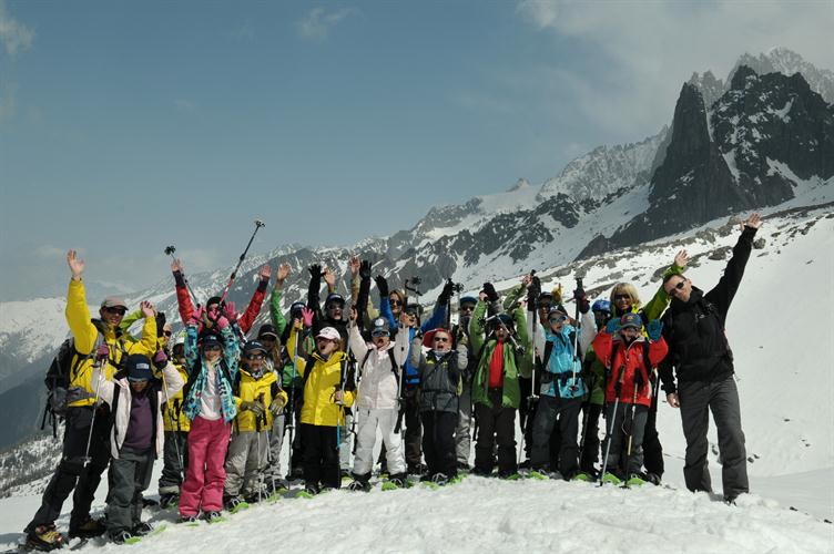 Pour fêter ça, une belle et hurlante photo de groupe au sommet !