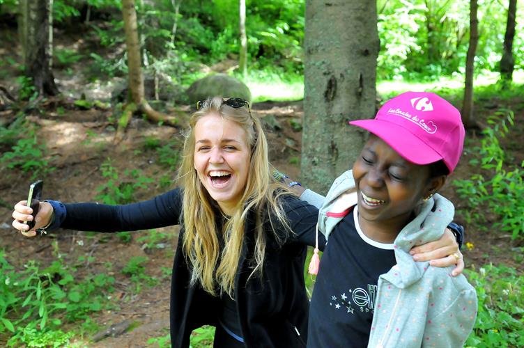 Hilares... vous avez dit hilares... ? :)) (Margaux et Hawa)