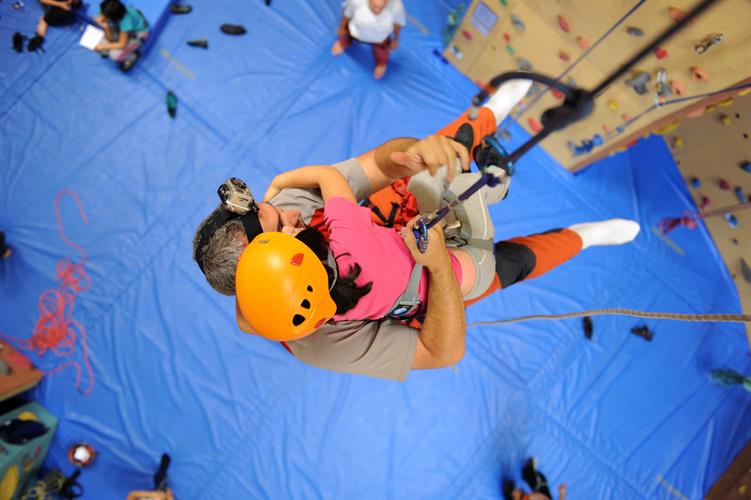 Descente accompagnée pour Camille... avec Wadih!