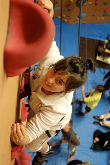 Sitôt partie, sitôt en haut, Amélie ne chôme pas !