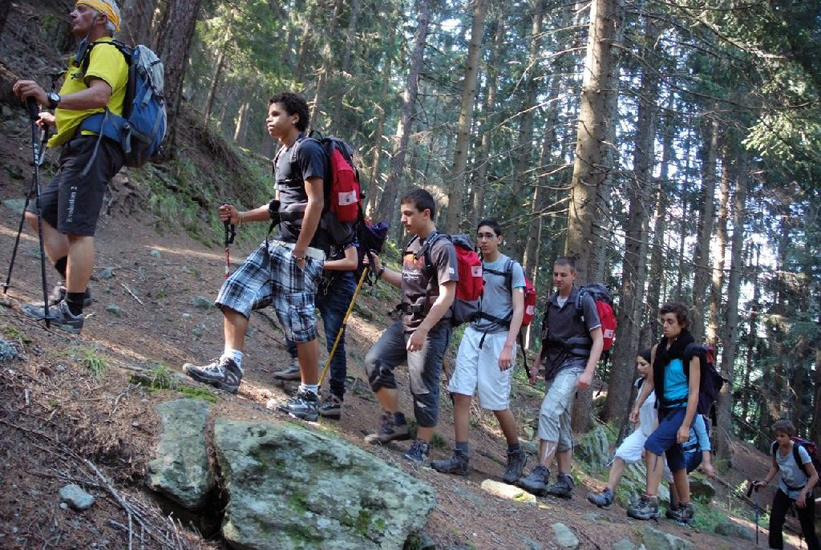C’est reparti sur le sentier escarpé ! Le glacier, ça se mérite !